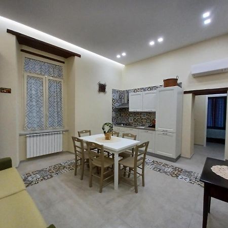 Apartamento Dimora Lazzarella Nápoles Exterior foto