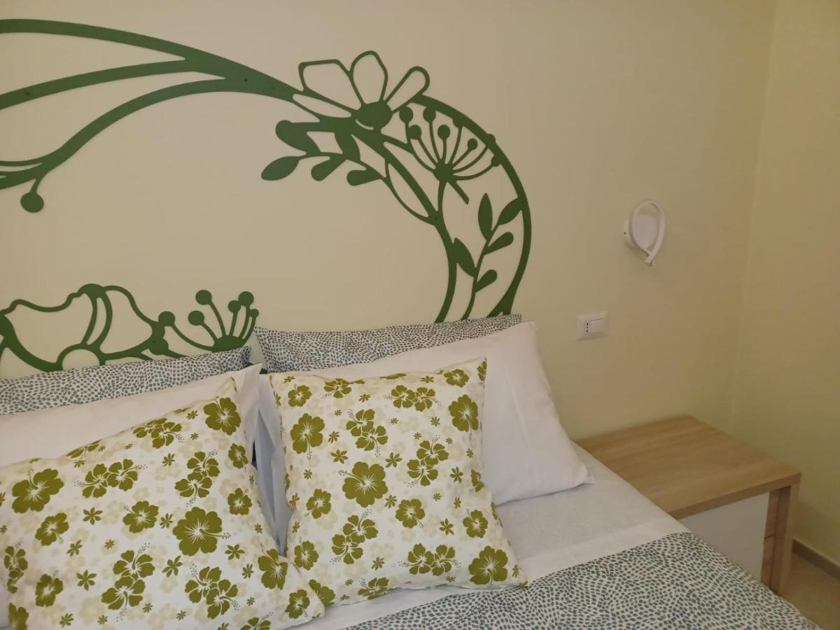 Apartamento Dimora Lazzarella Nápoles Exterior foto