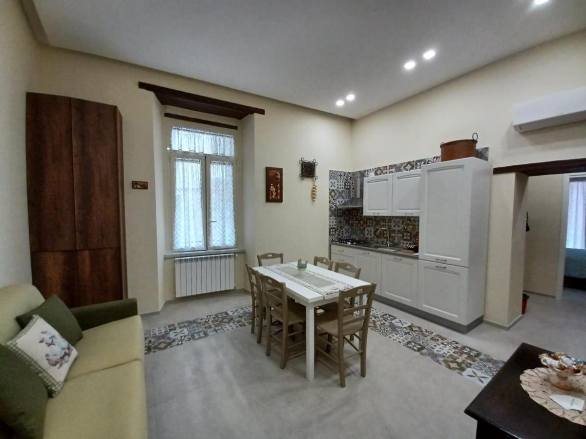 Apartamento Dimora Lazzarella Nápoles Exterior foto